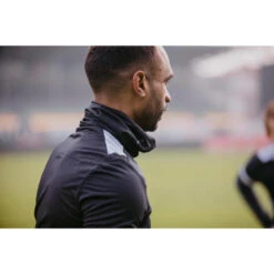 Kipsta Thermoshirt Voor Volwassenen Keepdry 500 LANGE MOUWEN 38 Kipsta Thermoshirt Voor Volwassenen Keepdry 500 LANGE MOUWEN -Voetbal Sport Mode thermoshirt voor volwassenen keepdry 500 lange mouwen zwart 16