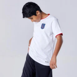 Kipsta VOETBALSHIRT VOOR KINDEREN ENGELAND FF100 2024 14 Kipsta VOETBALSHIRT VOOR KINDEREN ENGELAND FF100 2024 -Voetbal Sport Mode voetbalshirt voor kinderen engeland ff100 2024 5