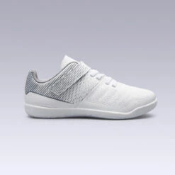 Kipsta Zaalvoetbalschoenen Kind Futsal 100 Klittenband Wit 8 Kipsta Zaalvoetbalschoenen Kind Futsal 100 Klittenband Wit -Voetbal Sport Mode zaalvoetbalschoenen kind futsal 100 klittenband wit 1
